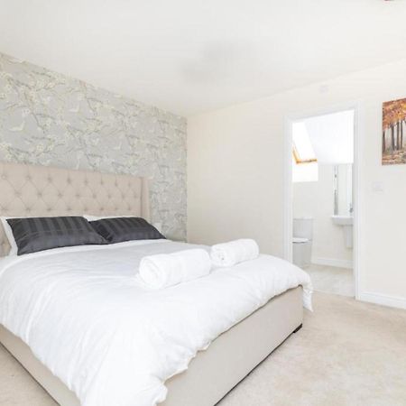 4 Bed 3 Bath - Kirkstall House By Alt-Stay Accommodation - Ideal For Contractors & Remote Workers - Long Stays Welcome Wakefield Extérieur photo