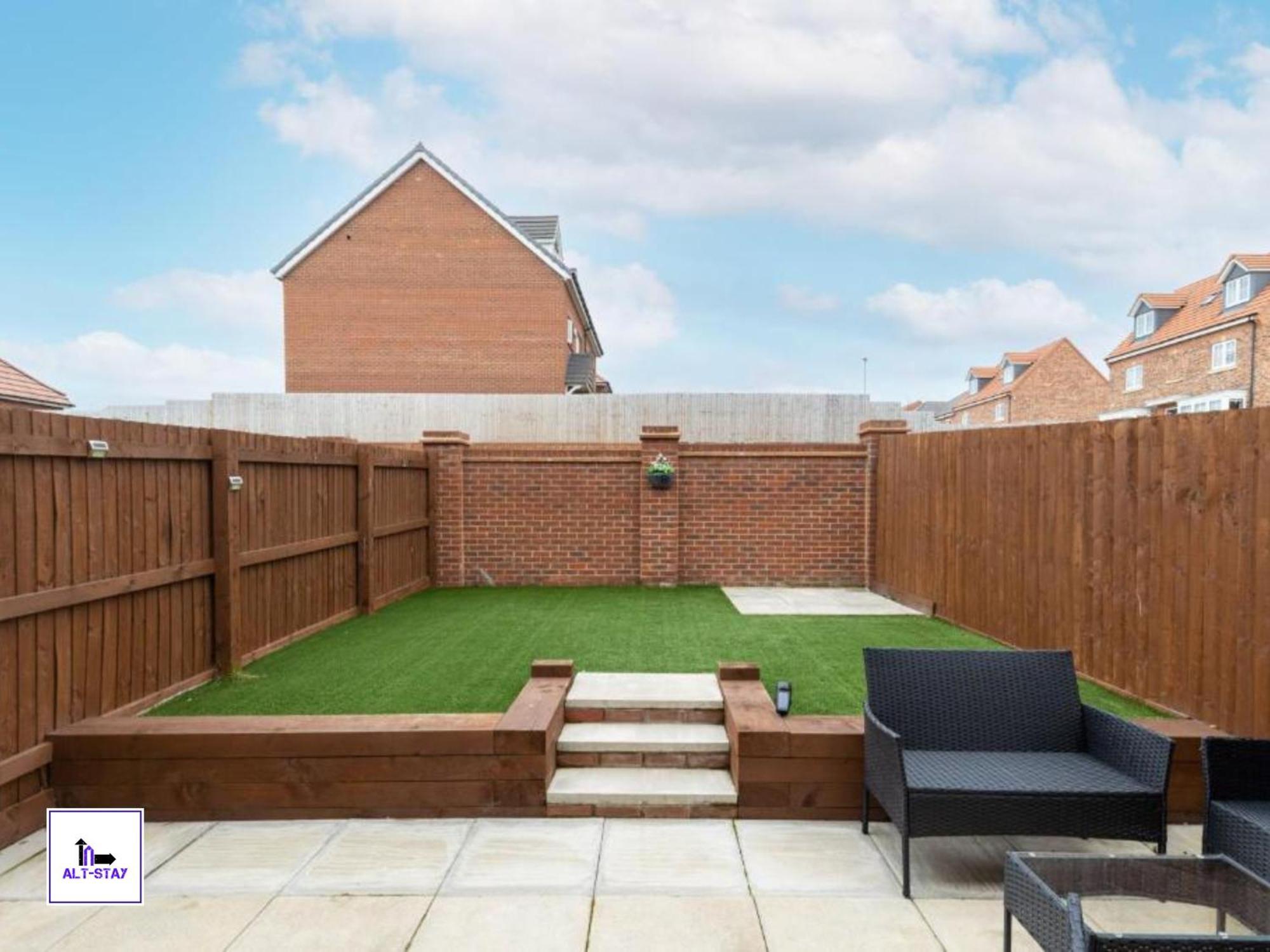 4 Bed 3 Bath - Kirkstall House By Alt-Stay Accommodation - Ideal For Contractors & Remote Workers - Long Stays Welcome Wakefield Extérieur photo