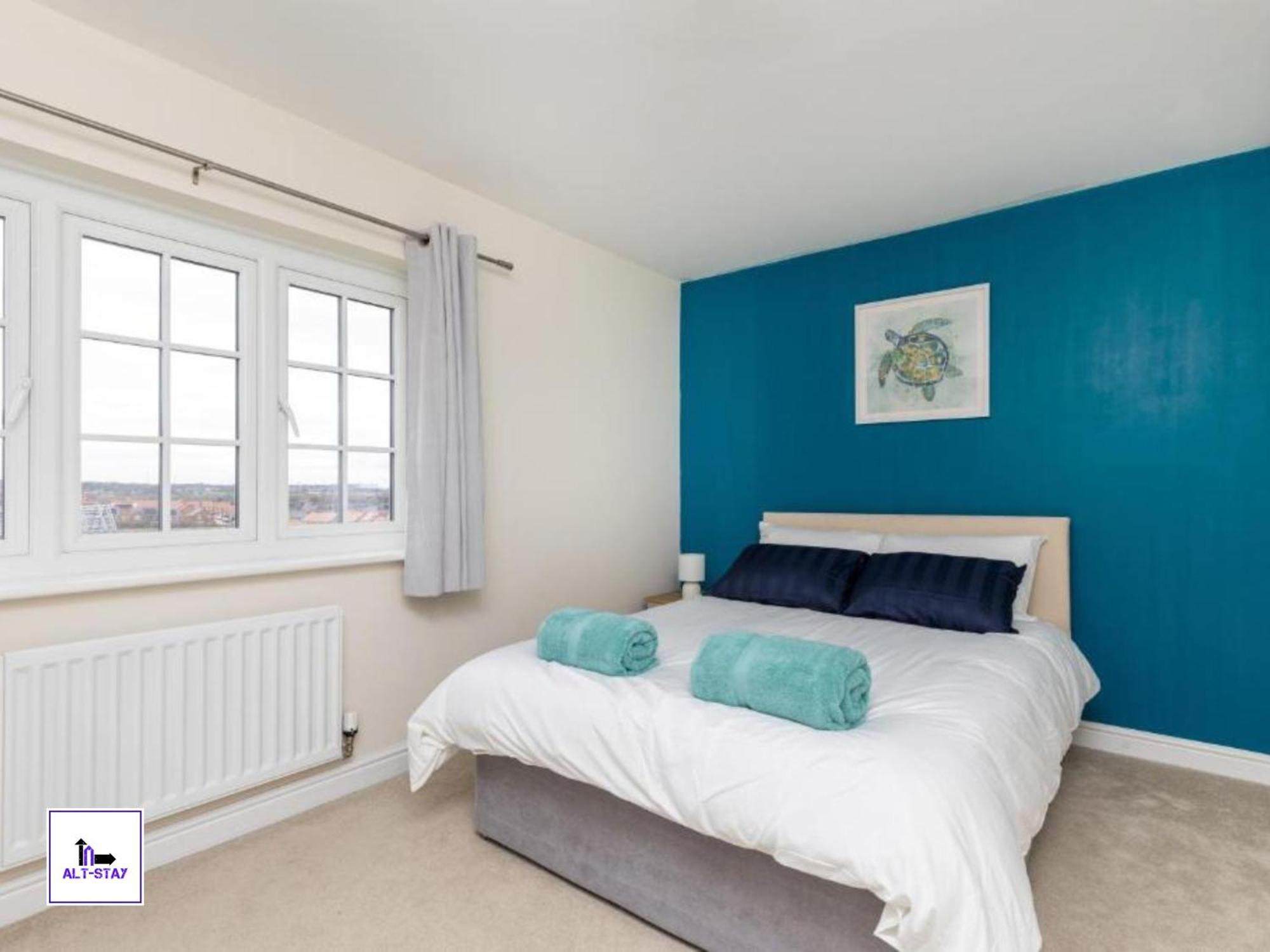 4 Bed 3 Bath - Kirkstall House By Alt-Stay Accommodation - Ideal For Contractors & Remote Workers - Long Stays Welcome Wakefield Extérieur photo